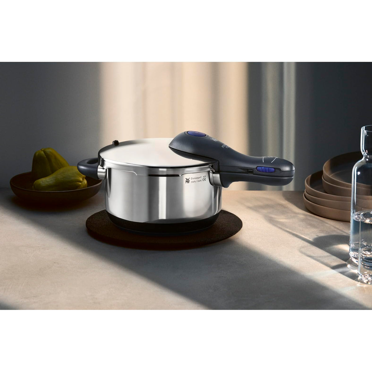 22 cm 3 Litres Stainless Steel Quick Cooker C17563