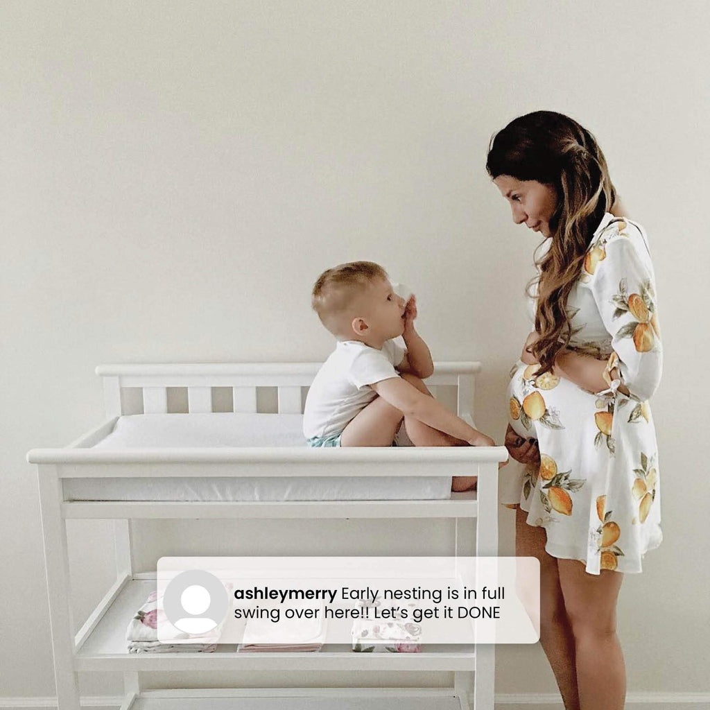 Flat Top Changing Table with Wheels and Changing Pad R977543