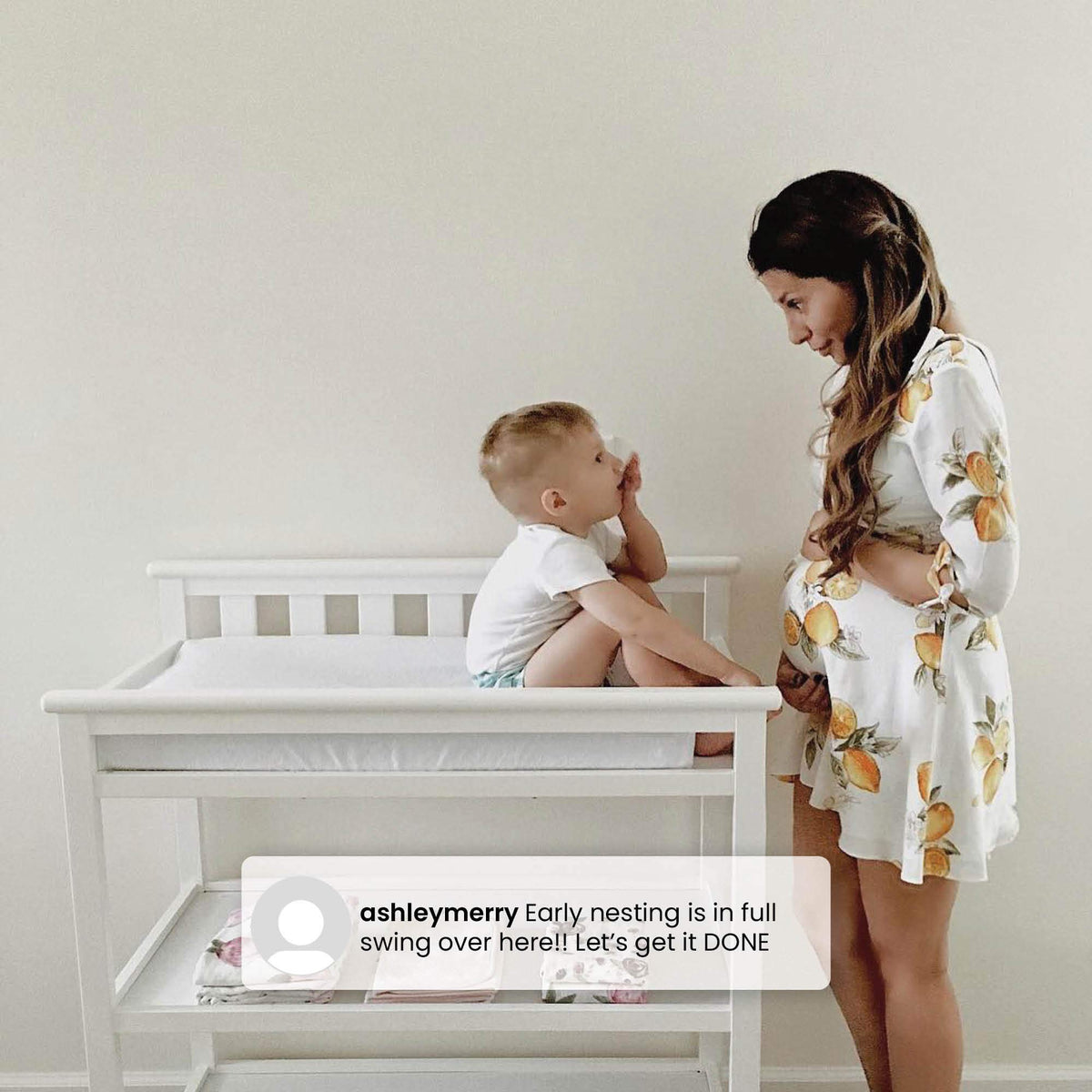 Flat Top Changing Table with Wheels and Changing Pad R977543