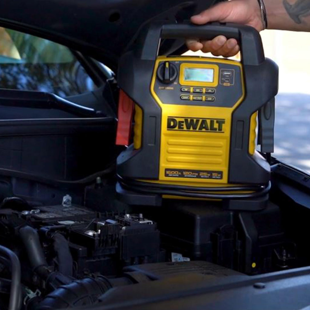 1600 Peak Amp Jump Starter with 120 PSI Air Inflator V730