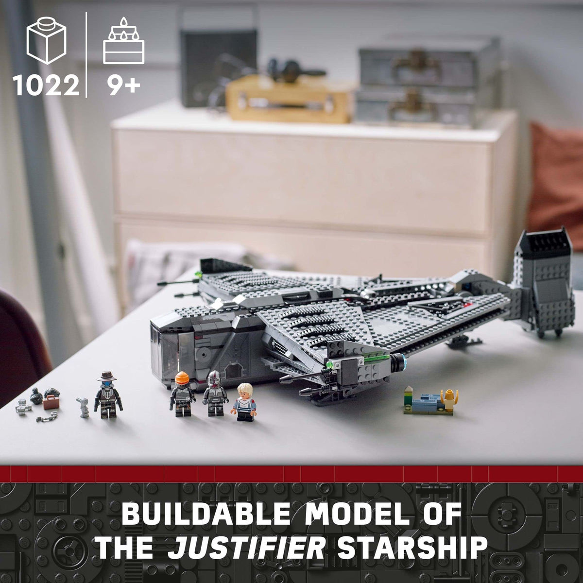 Buildable Toy Starship with Minifigure and Droid Figure I1334
